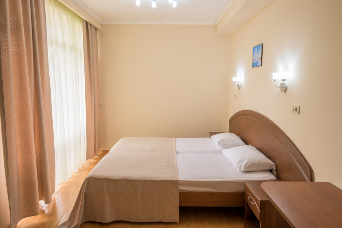 Стандарт 2-местный с балконом (без доп. места). Корпус № 2