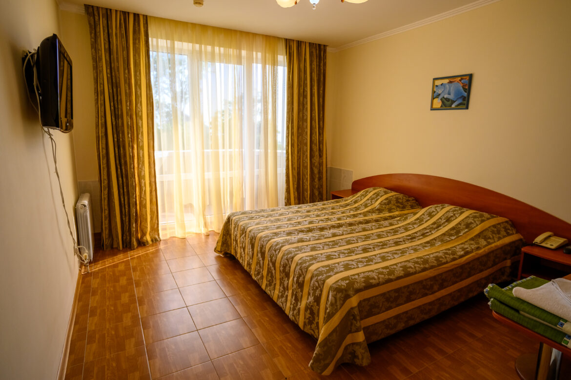 Стандарт 2-местный с балконом (без доп. места). Корпус № 3