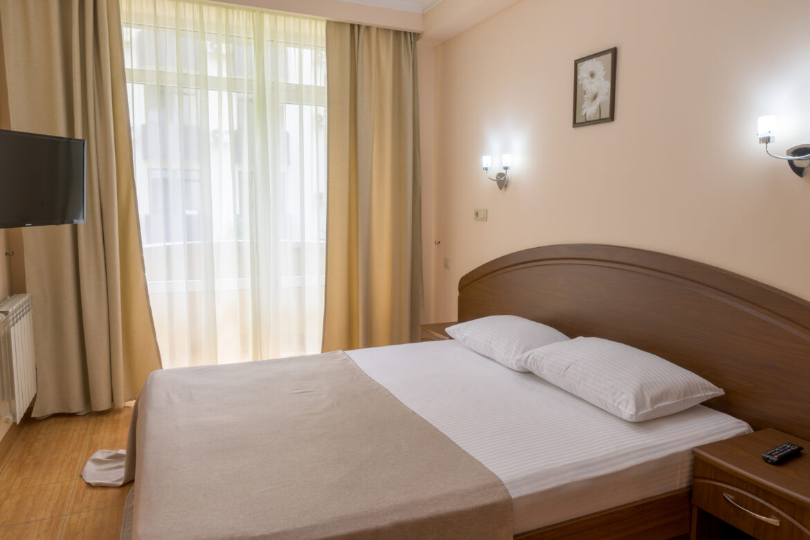 Комфорт 2-комнатный 2-местный с балконом (малый), (размещение до 4 чел.) Корпус № 2